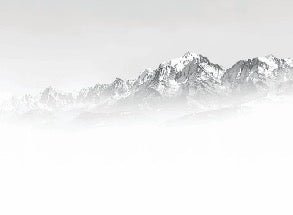 Papier peint Mont Blanc dans la brume noir et blanc