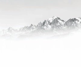 Papier peint Mont Blanc dans la brume noir et blanc