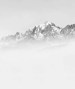 Papier peint Mont Blanc dans la brume sépia